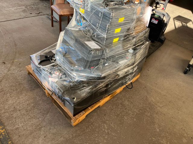 Pallet Of Ups's (1plt) (id #31177) (atmedlk) (23-3813-6) 