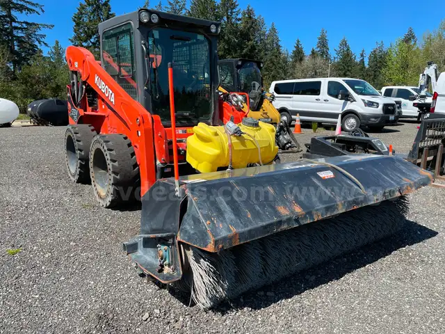2018 Kubota SSV75 Skid Steer w/ Attachments - Low Hours (ID #39755) (Off-Site) (25-1305) 13400