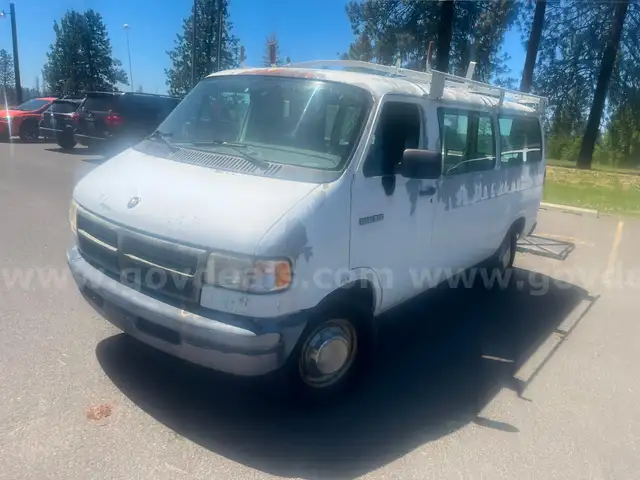 1994 Dodge Ram Van (ID #40265) (AtMedLk) (25-2016) 245