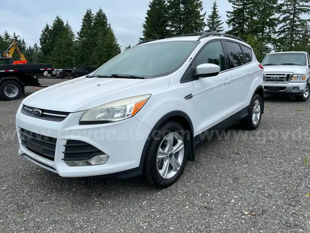 2013 Ford Escape SE 4WD SUV | Very Low Miles (ID #40398) (Off-Site) (25-1946) 13400