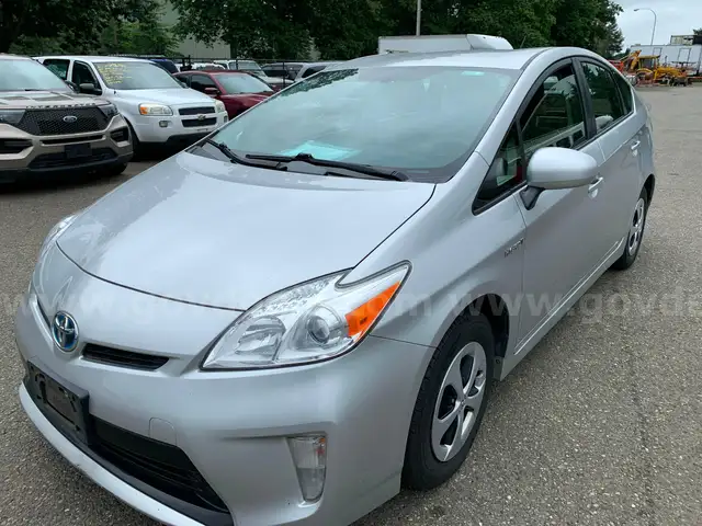 2015 Toyota Prius Four Hybrid Hatchback (ID# 40568) (W34) (25-2340) 179