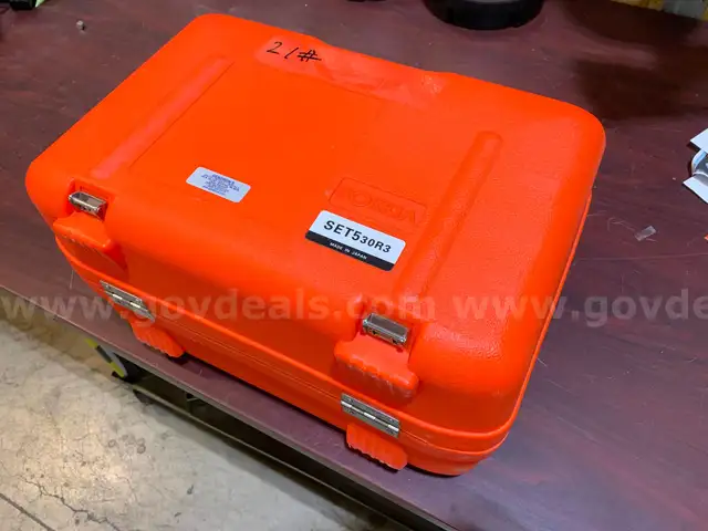 Sokkia SET530R Total Station W/Case&#xA0;142577 (ID #40619) (J1-2R) (25-1413-19) 225