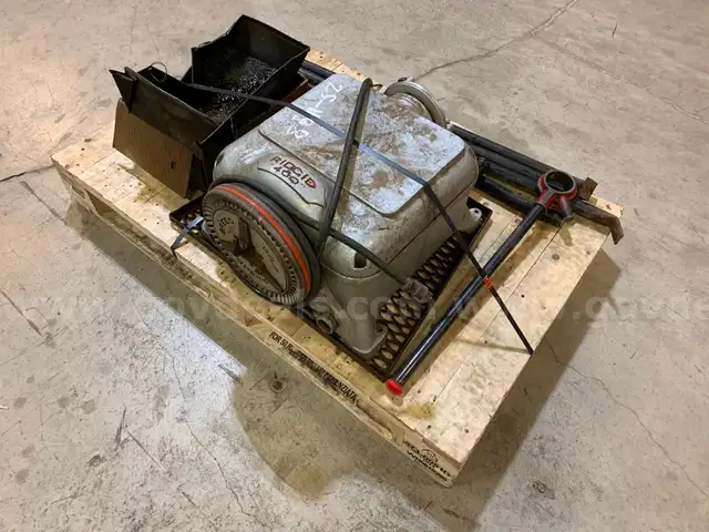 Pallet With Rigid 400A Pipe Threader&#xA0;(ID #40626) (J2-5R) (25-1188-29) 21405