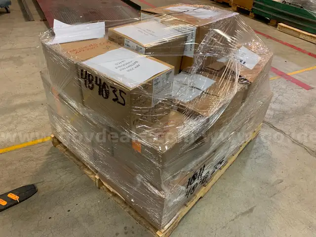 Pallet of Motorola Radio Equipment&#xA0;(ID #40634) (J12-2R) (25-1741-1) 225