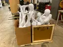 Pallet of Display Manikins w/Stands&#xA0;(ID #40717) (H05-2R) (25-1312-2) 116