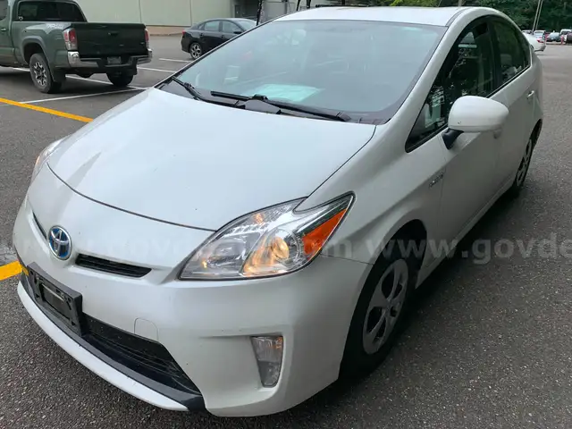 2015 Toyota Prius Four Hybrid Hatchback (ID# 340750) (W24) (25-2153) 179