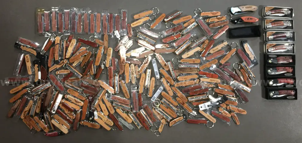 LOT of ~200 Personalized Swiss-Style Knives (ID# 40759) (TSA #1) (NO UPC) (20-33)