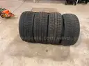Four Bridgestone BLIZZAK Studless Tires&#xA0;(ID #40776) (I02-5L) (25-2002-1) 303