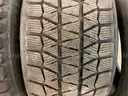 Four Bridgestone BLIZZAK Studless Tires&#xA0;(ID #40776) (I02-5L) (25-2002-1) 303