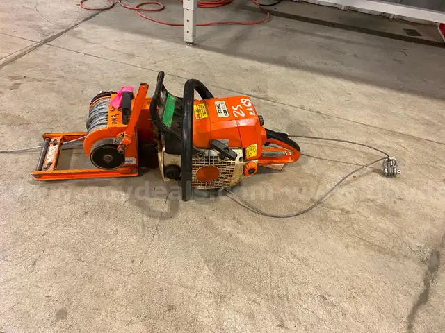 Stihl 029 Super Chainsaw w/Lewis Cable Winch&#xA0;(ID #40777) (J01-2L) (25-2168-13) 490