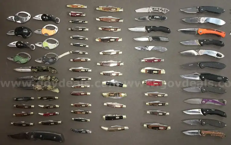 Lot of ~120 Buck Knives (ID# 40842) (TSA #3) (NO UPC) (18-24)