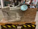 Pallet of Monitors&#xA0;(ID #40939) (I13-2L) (25-1477-9) 376