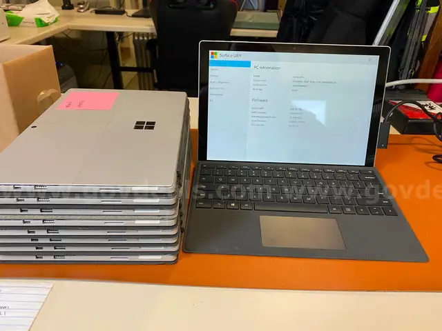 Lot of 9 Microsoft Surface Pro - 5ct. Pro 4, 1ct. Pro 5 and 3ct. Pro 6&#xA0;(ID# 41142) (I01-3L) (25-1647-75) 090 (19-26)