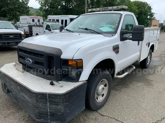 2008 Ford F-350 SD XL 4WD Truck w/ Service Body *Tow-Away* (ID# 41253) (EF7) (25-2573) 11700