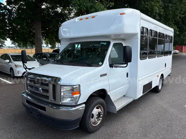 2023 Ford Econoline E-450 Startrans Senator II Bus w/ Wheelchair Lift - Like New! (ID# 41312) (PRT) (25-2205) 179