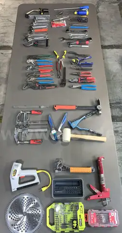 Assorted Hand Tools Lot (ID# 41363) (TSA #4) (NO UPC) (21-35)