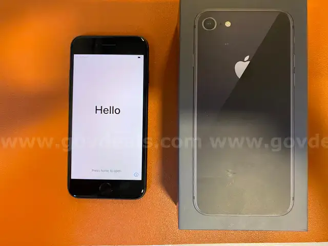 iPhone 8- Black - 64GB - With Original Box! (ID# 41470) (D-Case) (No UPC) (18-19)
