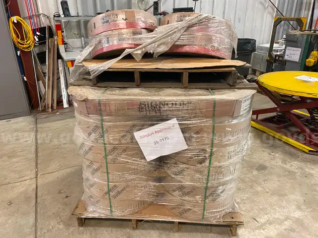 Pallet of Signode Plastic Banding&#xA0;(ID #41559) (I08-1L) (25-2175-5) 490