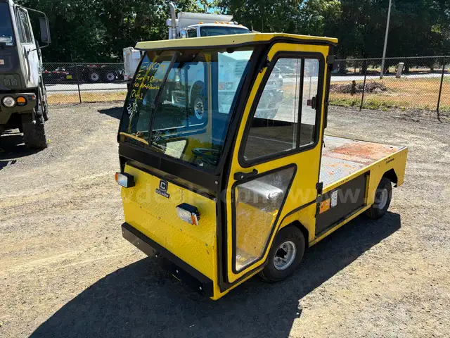2013 Cushman Titan Electric 48 Volt 2 Passenger Flat Bed Utility UTV, Runs (ID# 41698) (GVL) (25-2691) 11700