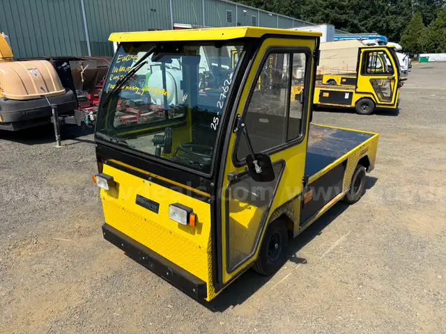 2011 Cushman Titan Electric 48 Volt 2 Passenger Flat Bed Utility UTV, Runs (ID# 41718) (GVL) (25-2762) 11700