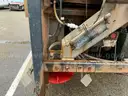 2011 International WorkStar 7600 SFA Dump Truck w/ Spreader *Tow-Away* (ID# 41813) (E06) (25-2082) 405