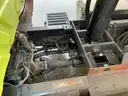 2011 International WorkStar 7600 SFA Dump Truck w/ Spreader *Tow-Away* (ID# 41813) (E06) (25-2082) 405
