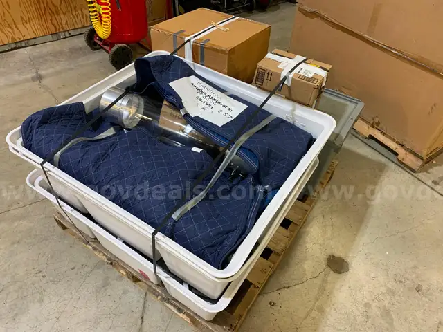 Pallet of Hydroponic Equipment&#xA0;(ID #41895) (J9-2L) (25-1951-184) 245