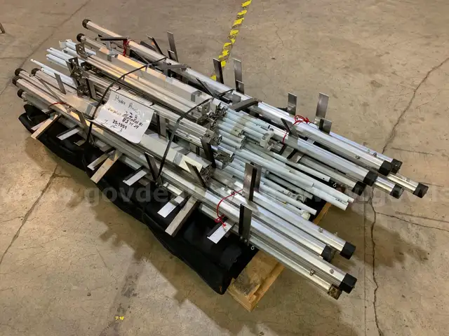 Pallet of Hydroponic Equipment&#xA0;(ID #41896) (J5-3LR) (25-1951-184) 245