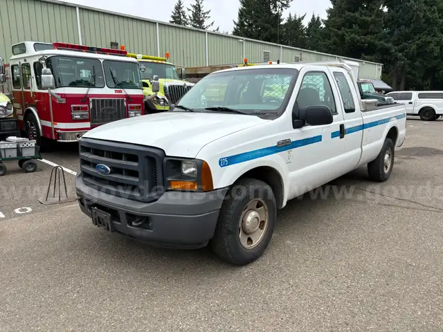 2006 Ford F-250 SD XL SuperCab 8ft Bed 2WD Pickup, TOW AWAY (ID# 41905) (S6) (25-2682) 23402