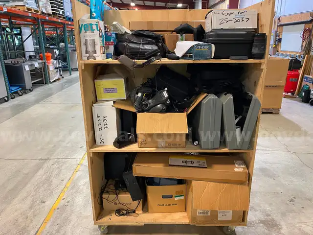 Cart of Miscellaneous Electronics &#xA0;(ID #42122) (I04-1R) NO UPC