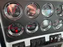 2016 Kenworth T800 Semi-Tractor (ID #42124) (Off-Site) (25-2822) 310