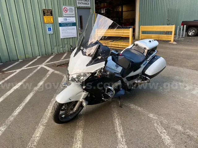2009 Honda ST1300PA *Tow Away* (ID #42166) (Center 1) (25-3307) 225