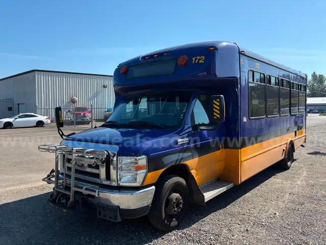 2016 Ford Econoline E-450 Startrans Senator II, TOW AWAY, Engine Issues (ID# 42380) (TCO) (25-3215) 11700