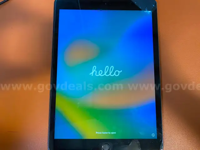 iPad 7 - Black - 128GB (ID# 42436) (D-Case) (No UPC) (18-19)