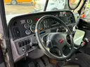 2010 Peterbilt 386 Day Cab Semi Tractor with Wet Kit (ID# 42603) (E09) (25-3034) 490