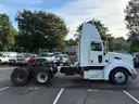 2010 Peterbilt 386 Day Cab Semi Tractor with Wet Kit (ID# 42603) (E09) (25-3034) 490