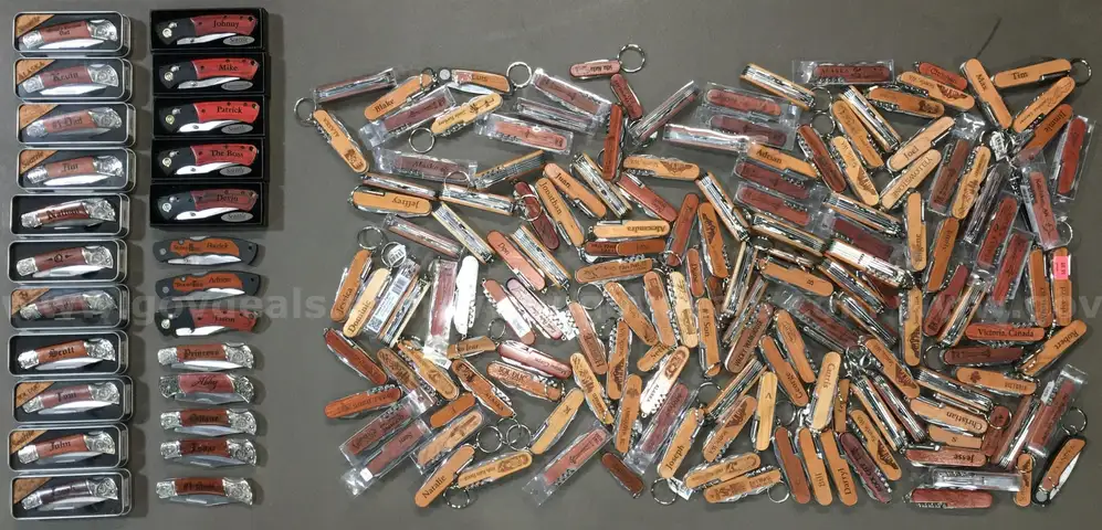 Souvenir Pocket Knife Lot (ID# 42730) (TSA #3) (NO UPC) (20-33)