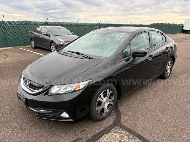 2015 Honda Civic Hybrid 4DR Sedan, Low Miles! Under 87K (ID# 42787) (AVI) (25-3684) 179