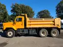 2000 International 2674 6x4 Dump Truck (ID# 42811) (E07) (25-3043) 490