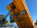 2000 International 2674 6x4 Dump Truck (ID# 42811) (E07) (25-3043) 490