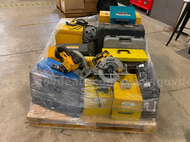 Lot 2- Pallet of Power &#x26; Hand Tools &#xA0;(ID #42821) (I05-1R) (25-3057-4) 225