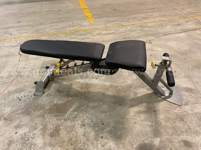 Hoist Weight Bench&#xA0;(ID #42956) (G03-1R) (25-3223-11) 365