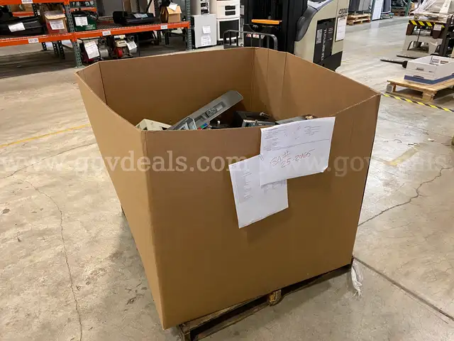 Lot of Power Supply Units &#x26; Electronics&#xA0;(ID #43166) (H04-2L) (25-2465-7) 695