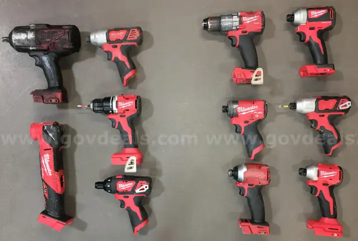 Milwaukee Power Tool Lot - 11 Units (ID# 43299) (TSA #1) (NO UPC) (19-28)