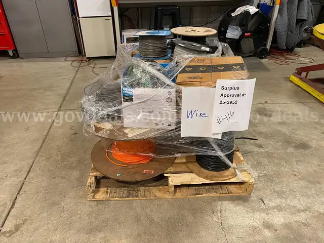 Pallet of Various Types of Bulk Wire&#xA0;(ID #43376) (H09-2R) (25-3952-6) 300