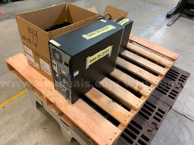 Pallet of Computer Equipment&#xA0;(ID #43403) (J2-1R) (25-3721-1) 83263