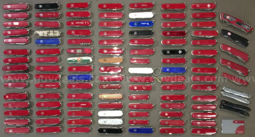 Victorinox/Wenger Multi-Purpose Tool Lot (ID# 43532) (TSA #4) (NO UPC) (19-26)