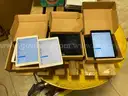 Lot 5 - Twenty One Various Models of Ipads (ID #43565) (J01-3L) (25-2844-2) 353