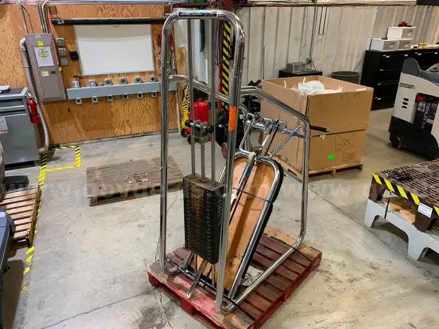 Universal Variable Resistance Exercise Machine&#xA0;(ID #43579) (J9-1L) (25-4118-1) 124962