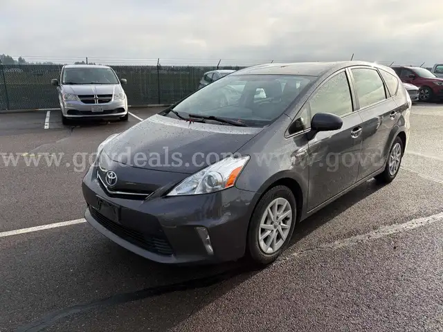 2013 Toyota Prius V Hybrid 4DR Sedan (ID# 43588) (W18) (25-4417) 179